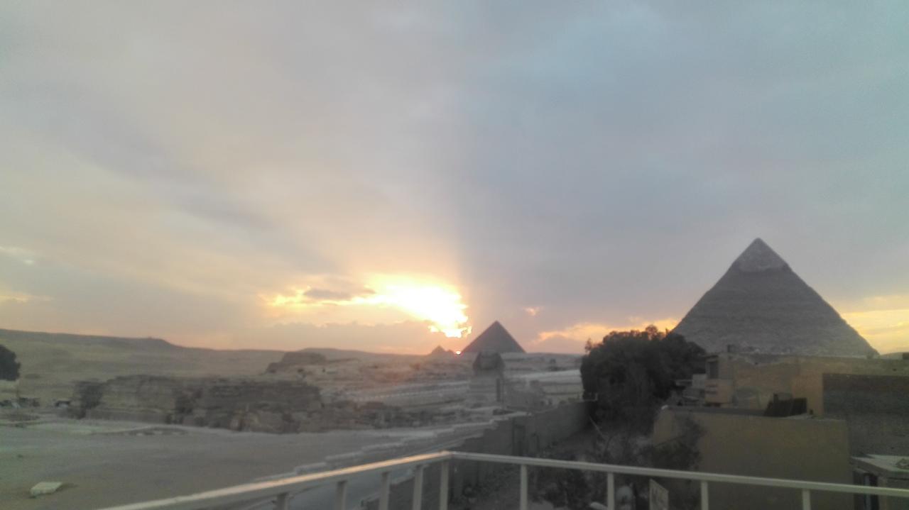 Pyramids Overlook Inn Kafrat al Jabal ภายนอก รูปภาพ