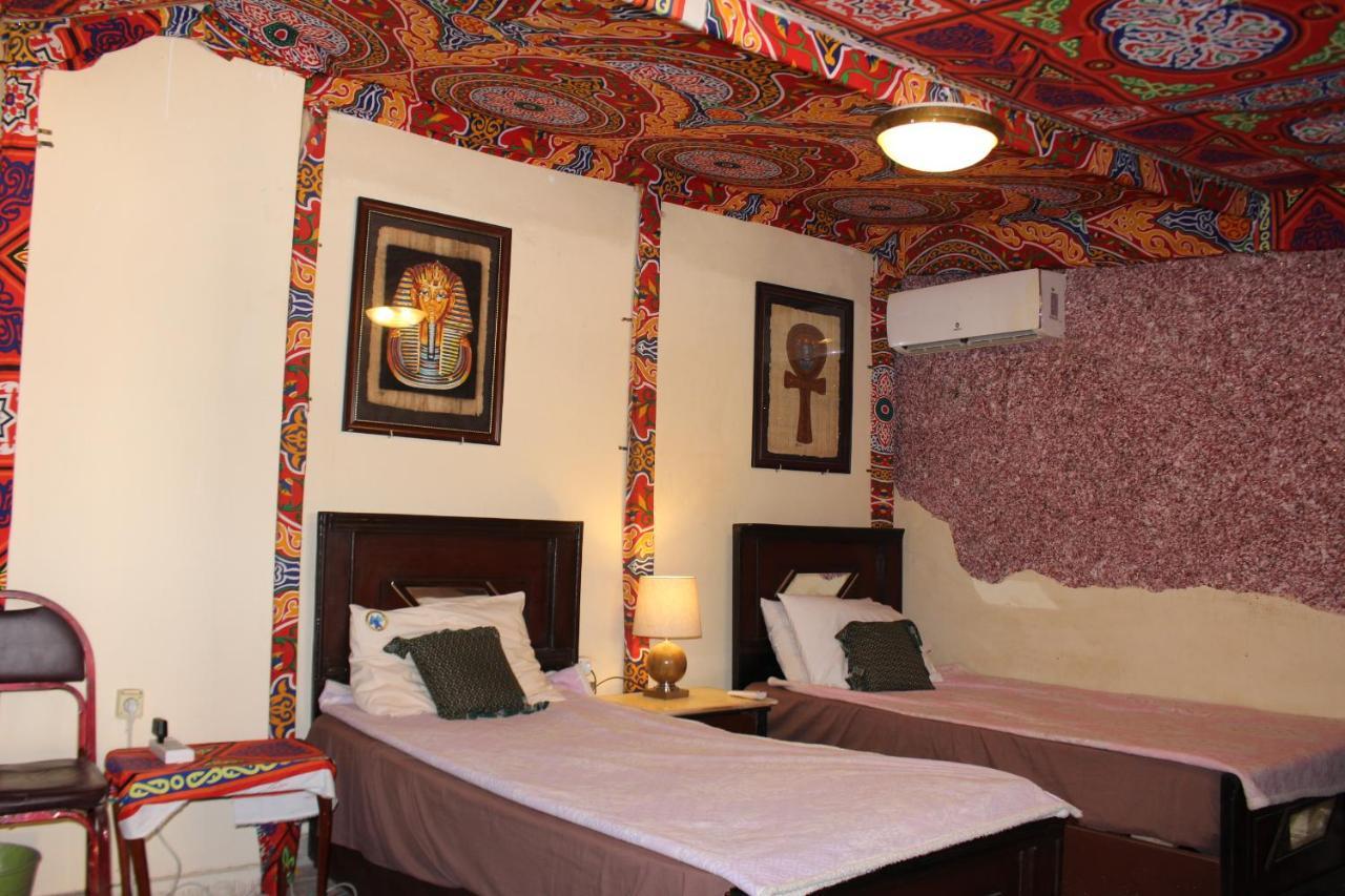 Pyramids Overlook Inn Kafrat al Jabal ภายนอก รูปภาพ